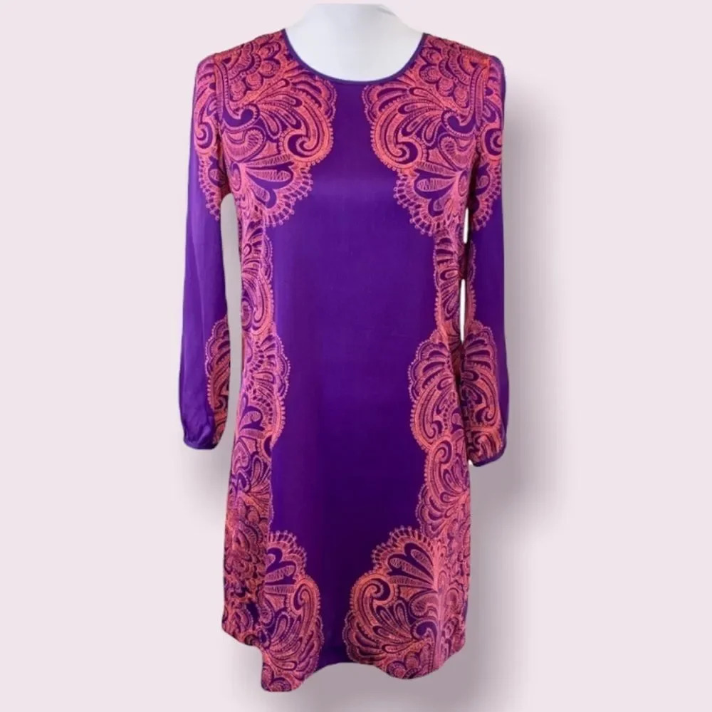 Juicy Couture Shift Dress 3/4 Sleeve Purple Satin Pink Paisley Design Size 2